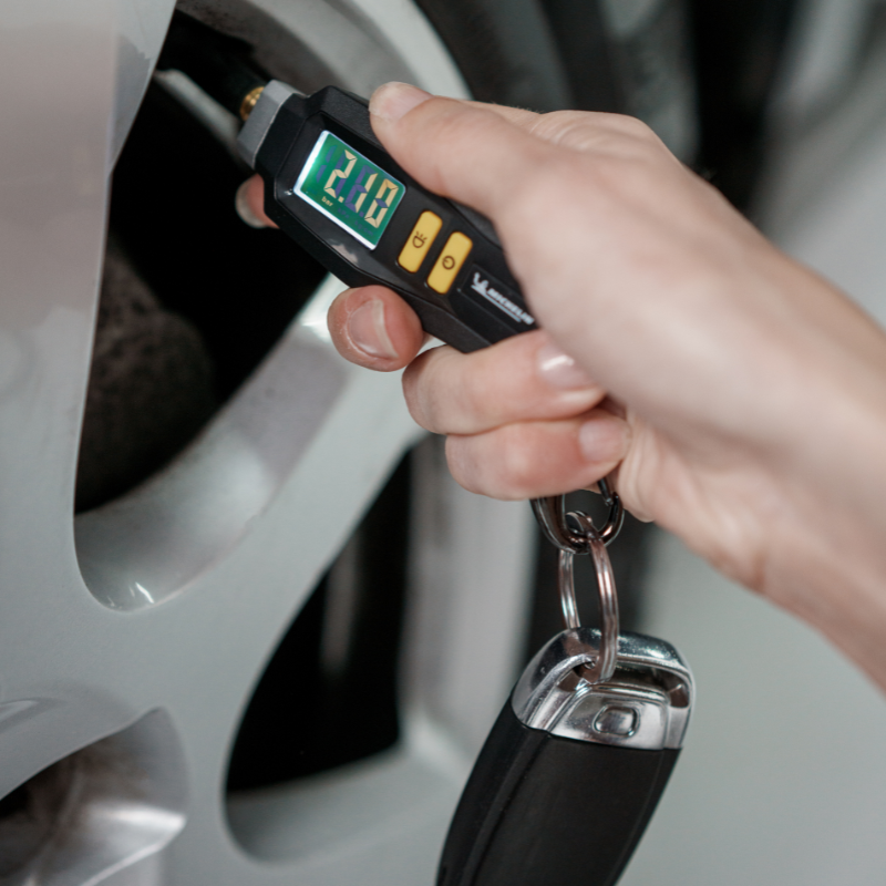 MICHELIN Digital Tyre Pressure Gauge With Key Ring & Led Light