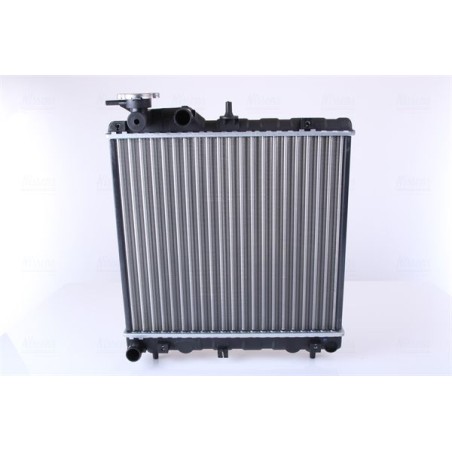 Radiator, engine cooling NISSENS 67500A