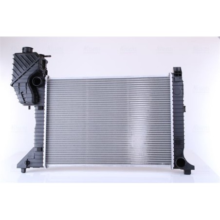 Radiator, engine cooling NISSENS 62687A